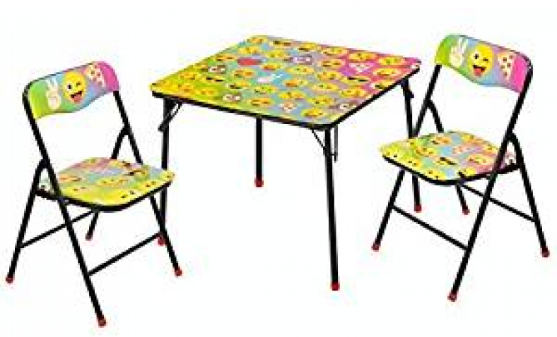 Best minnie activity table set with 2 chairs